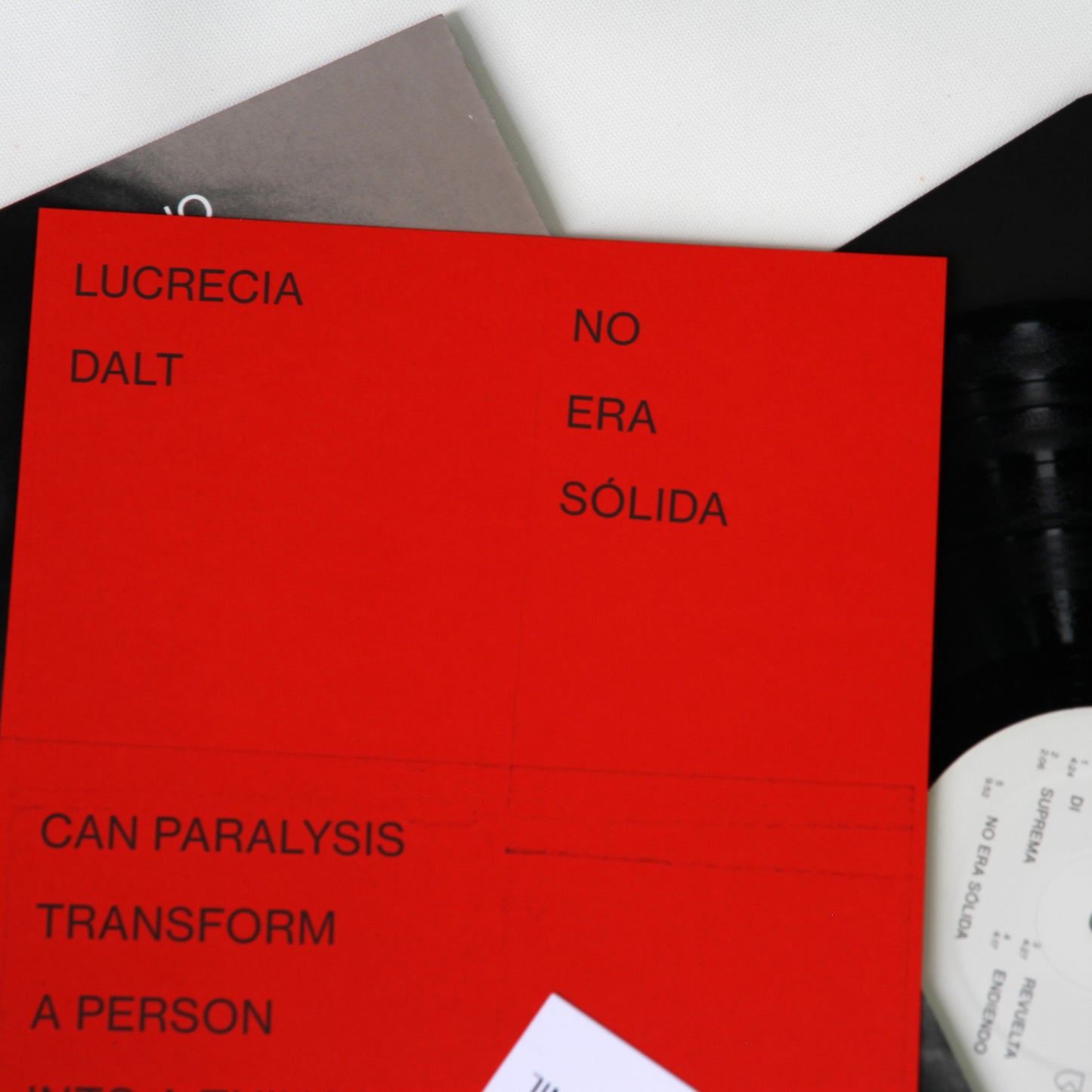 Lucrecia Dalt - No era sólida